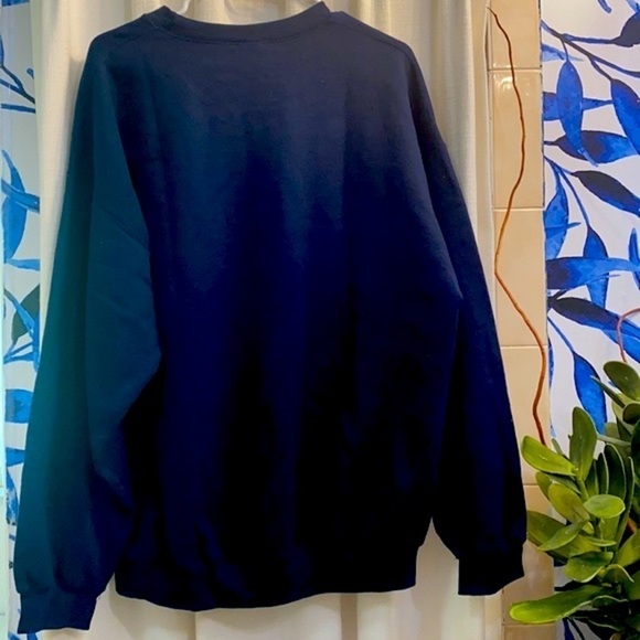 Men’s Vintage Gildan Heavy Blend “Surviving Not Thriving” Sweatshirt Size XL - Picture 4 of 4